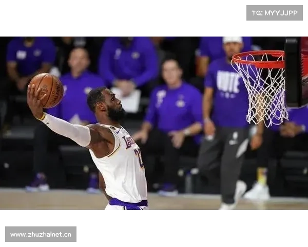 NBA常规赛,湖人104-98击败火箭 双方贡献了一场经典的防守大战! NBA常规赛,湖人104-98击败火箭 双方贡献了一场经典的防守大战!